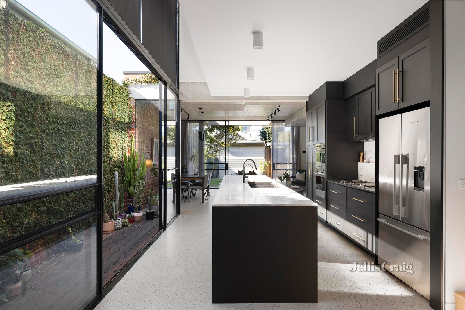 1 Myrtle Street, Clifton Hill image 4