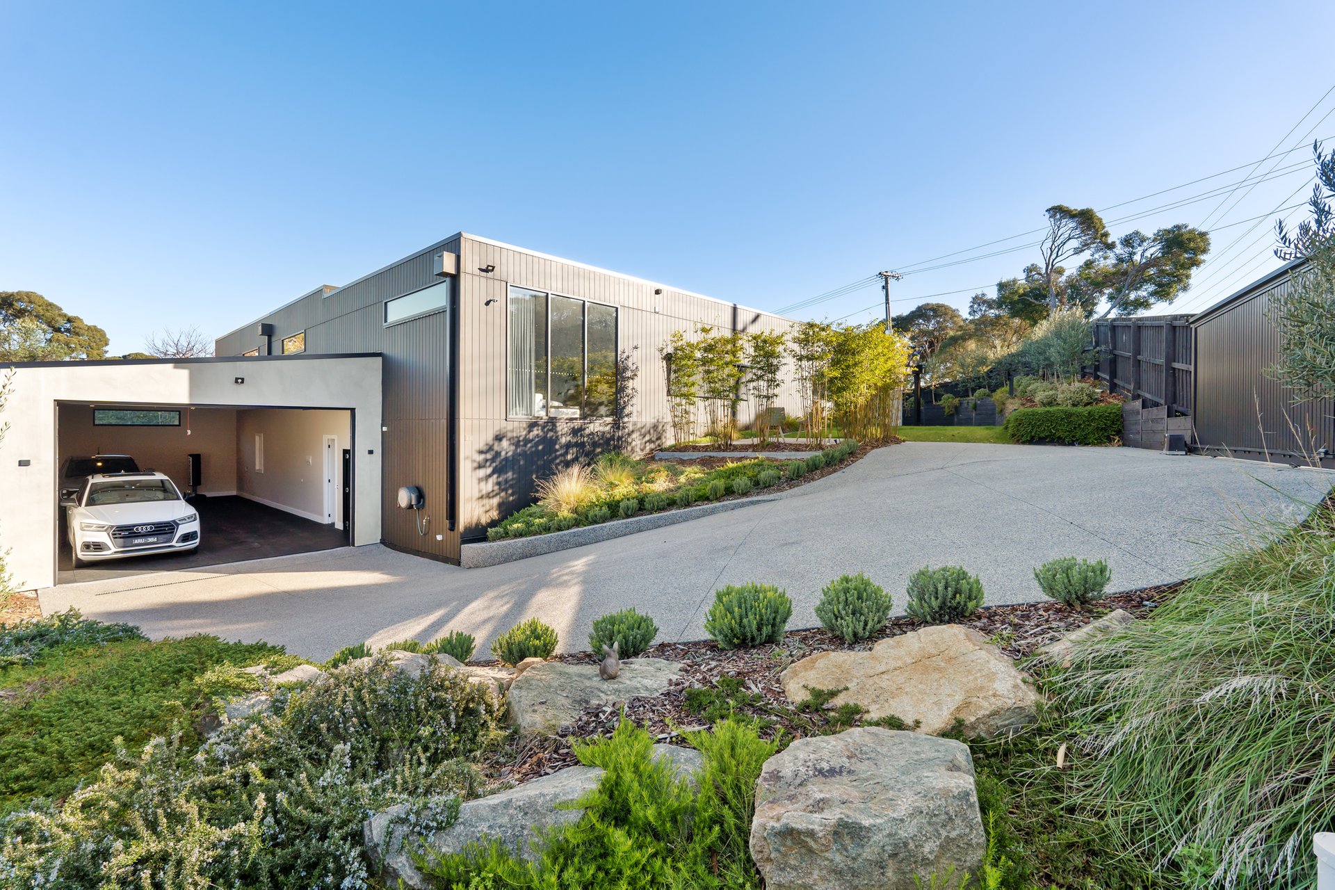 Property Gallery Thumbnail 3