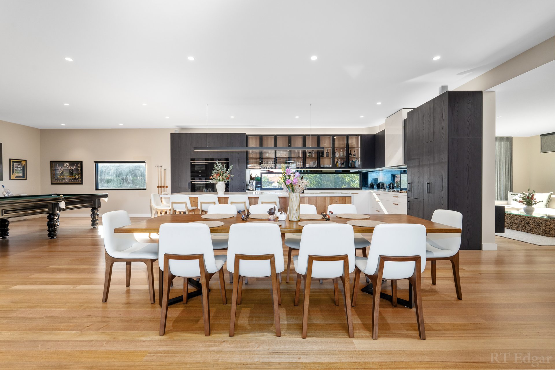 Property Gallery Thumbnail 11