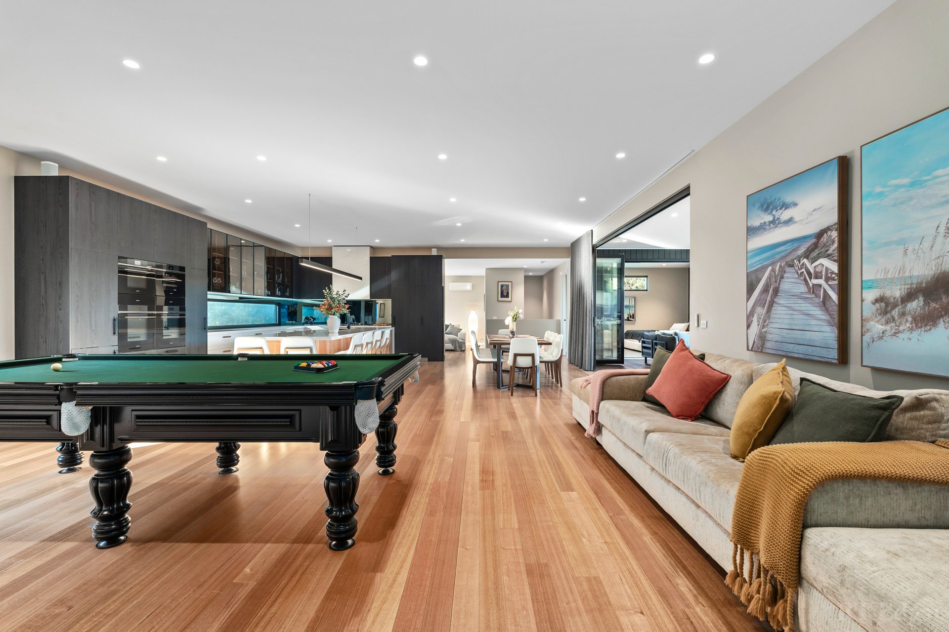 Property Gallery Thumbnail 27