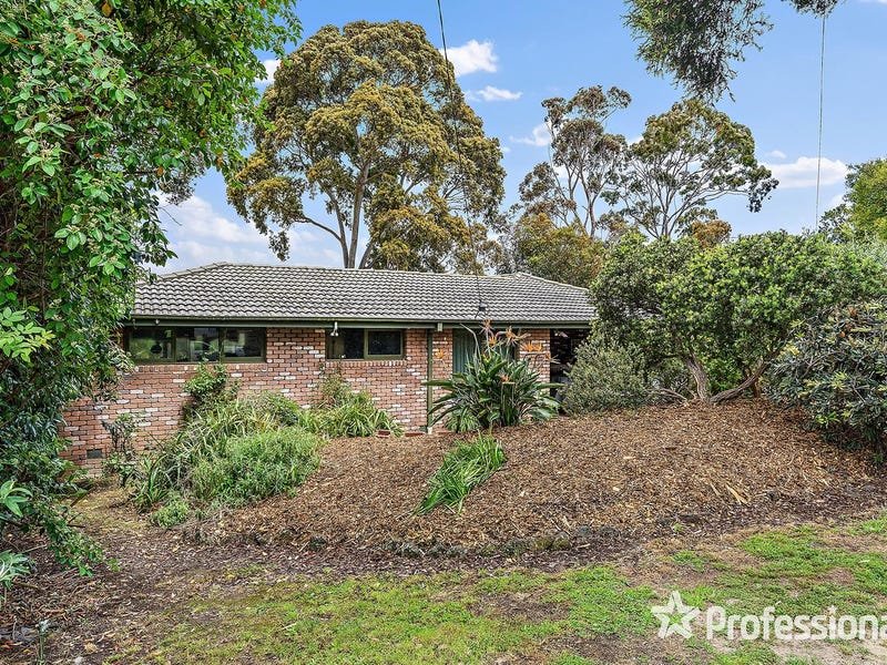 1 Nigel Court, Ringwood image 2