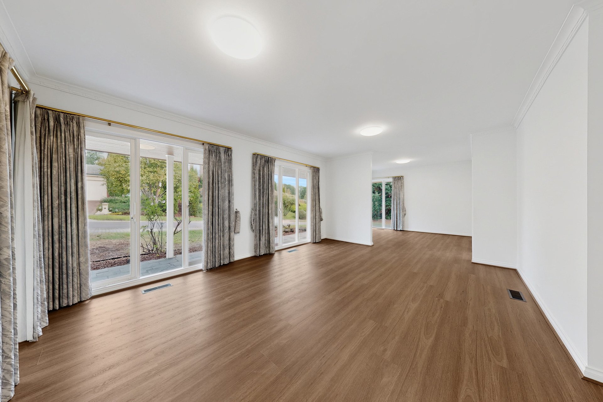 1 Nightingale Close, Donvale image 2