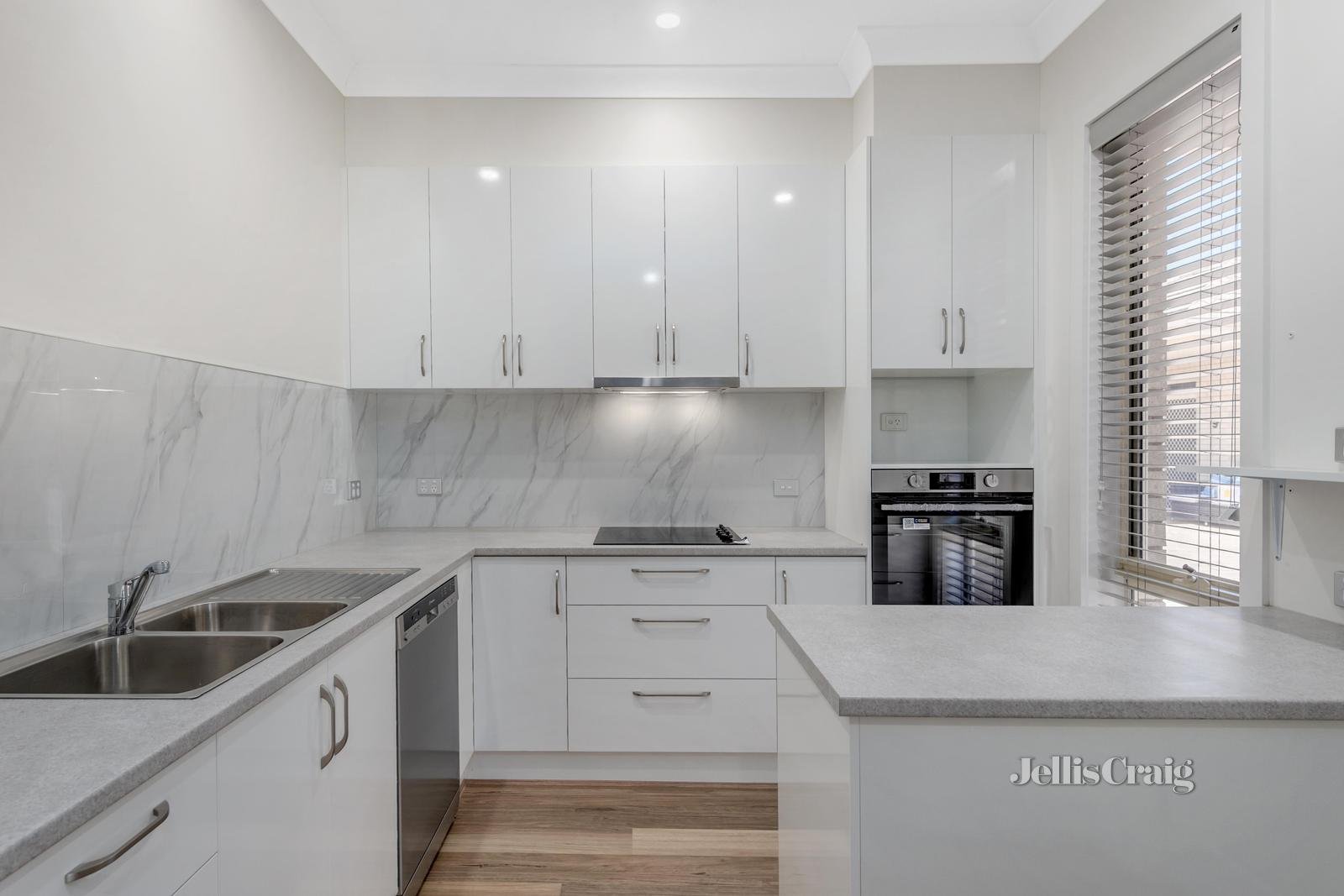 1 Oldstead Road, Greensborough image 3