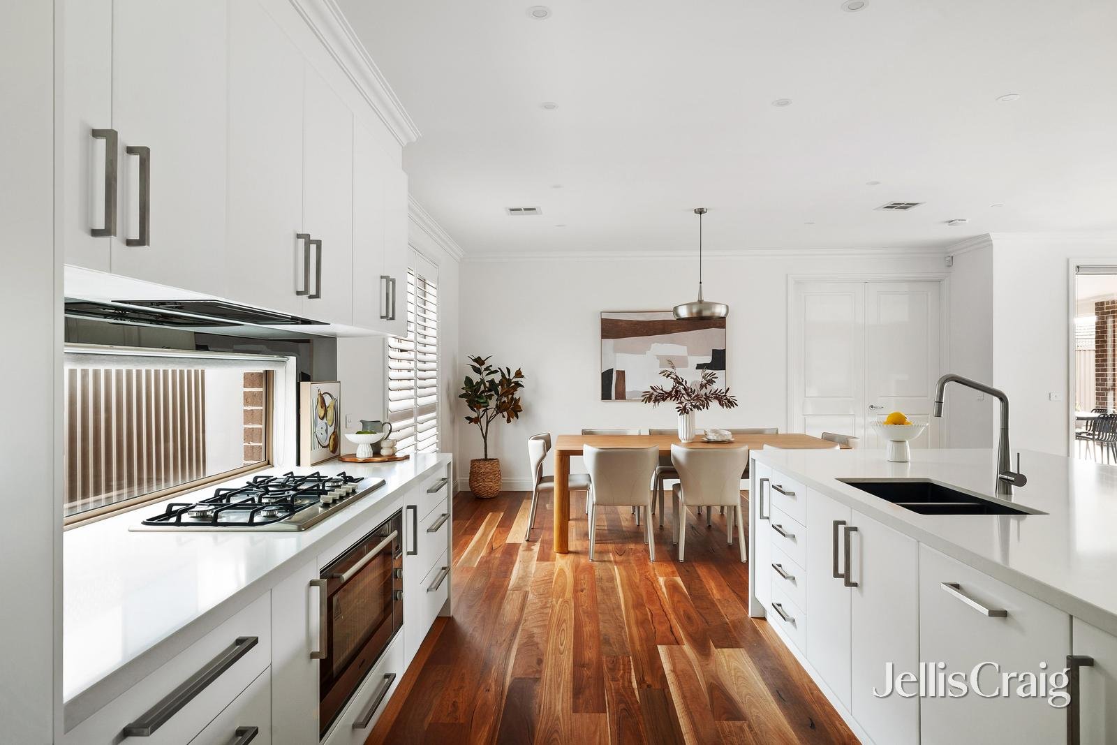 1 Osborne Avenue, Bentleigh image 4