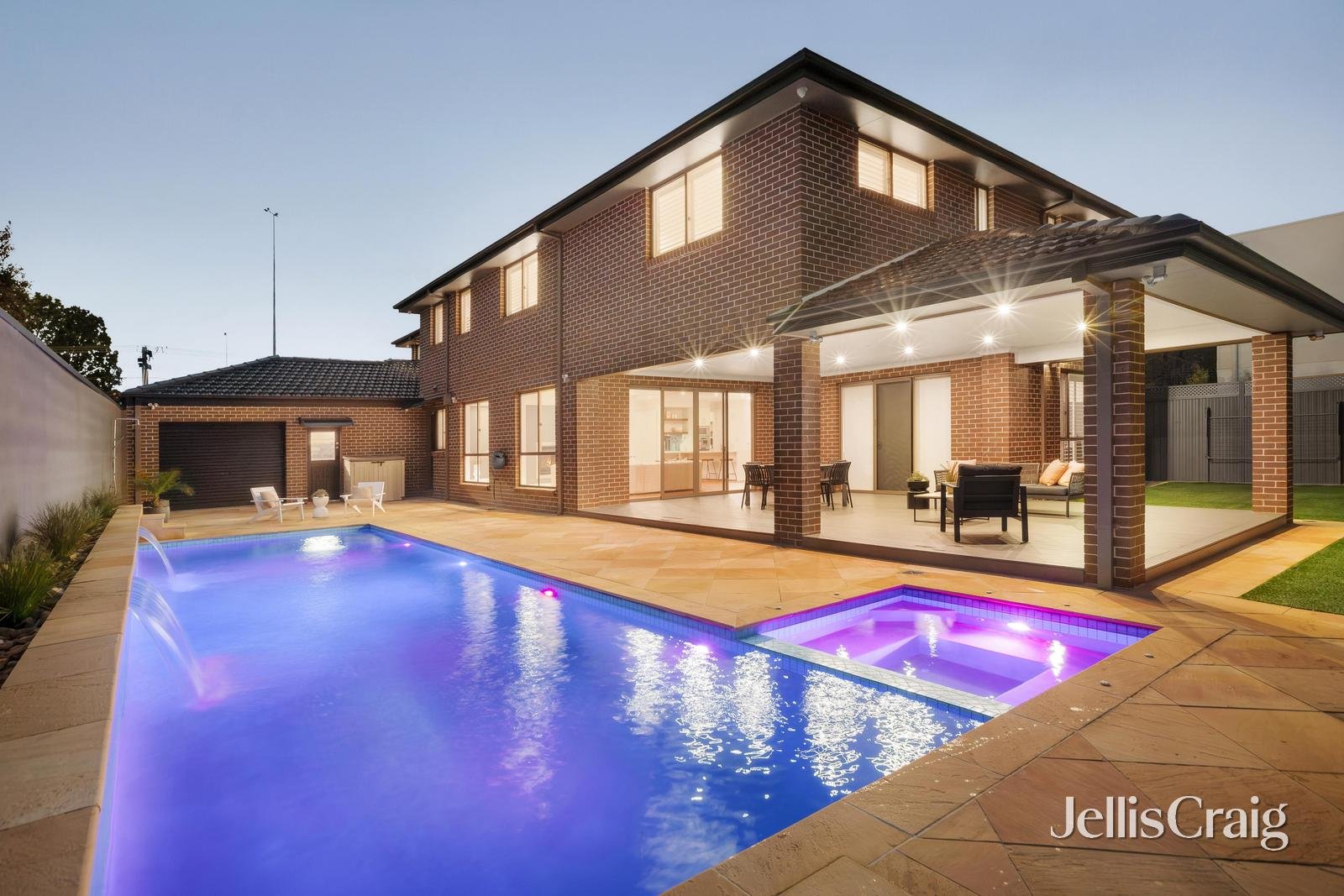 1 Osborne Avenue, Bentleigh image 21