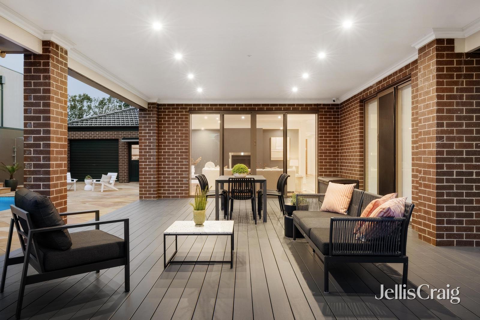 1 Osborne Avenue, Bentleigh image 22