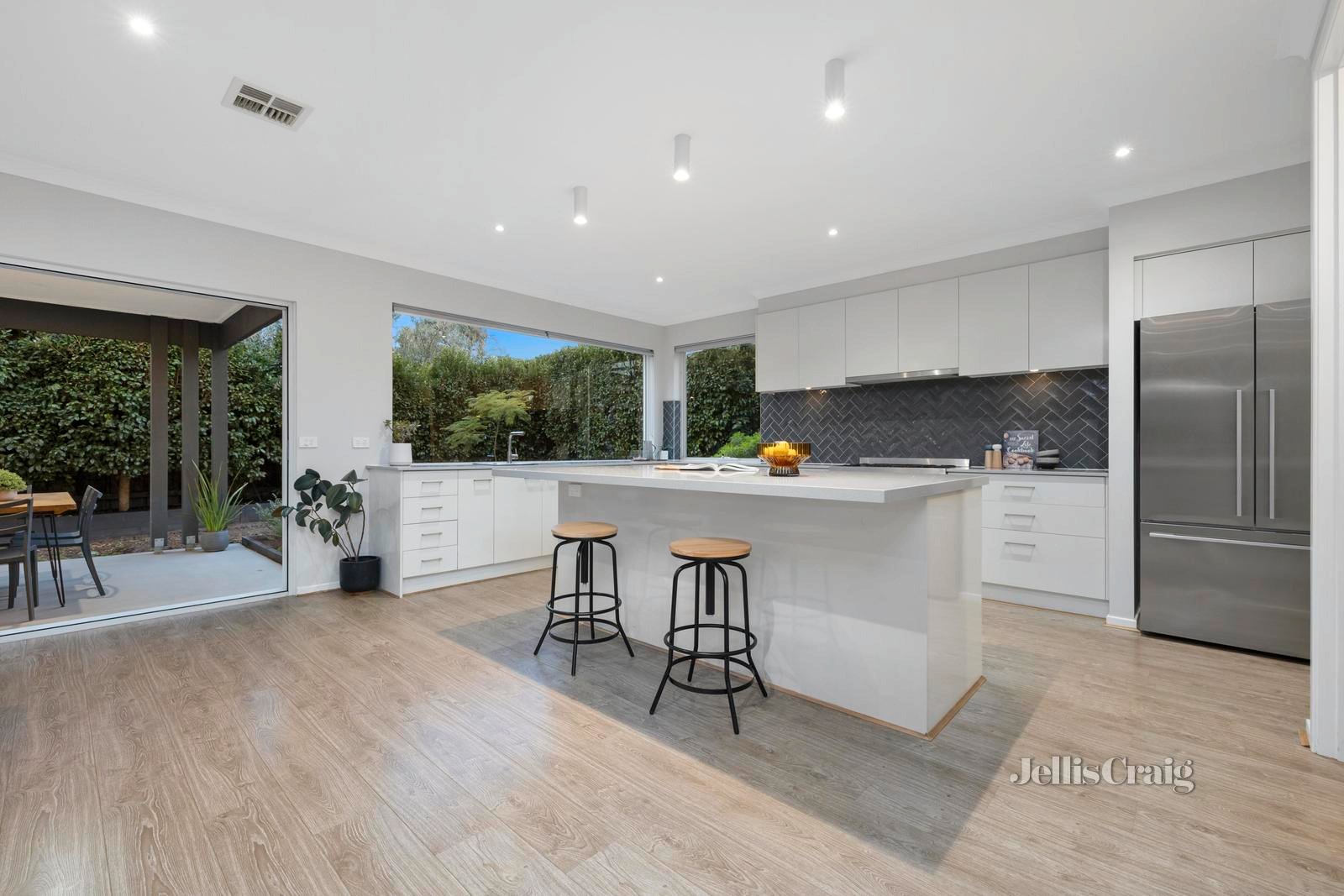 1 Otford Close, Moorabbin image 4