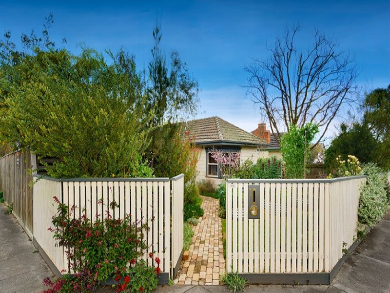 1 Packham Street, Box Hill North image 1
