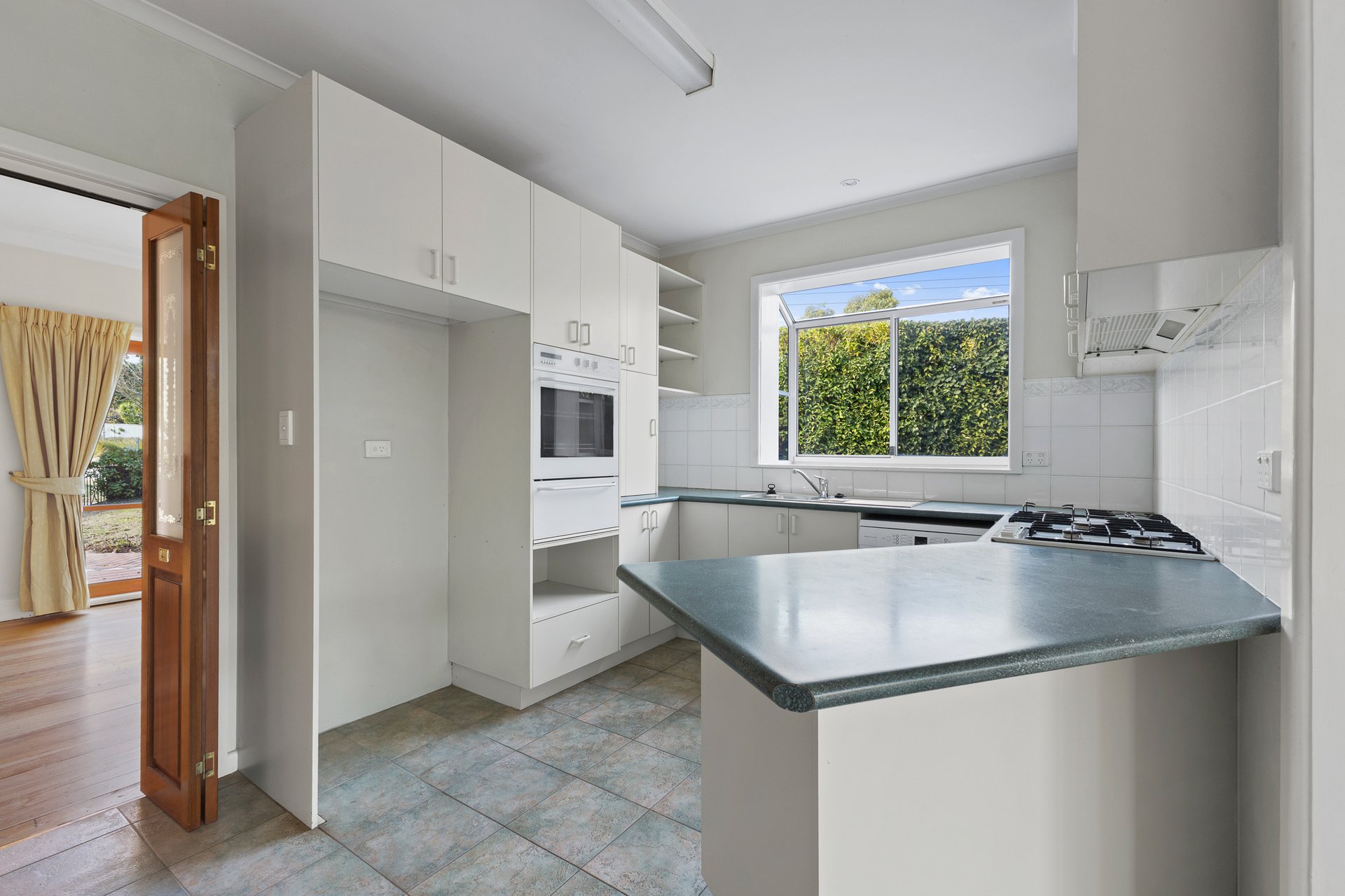 1 Pall Mall, Mount Waverley image 2