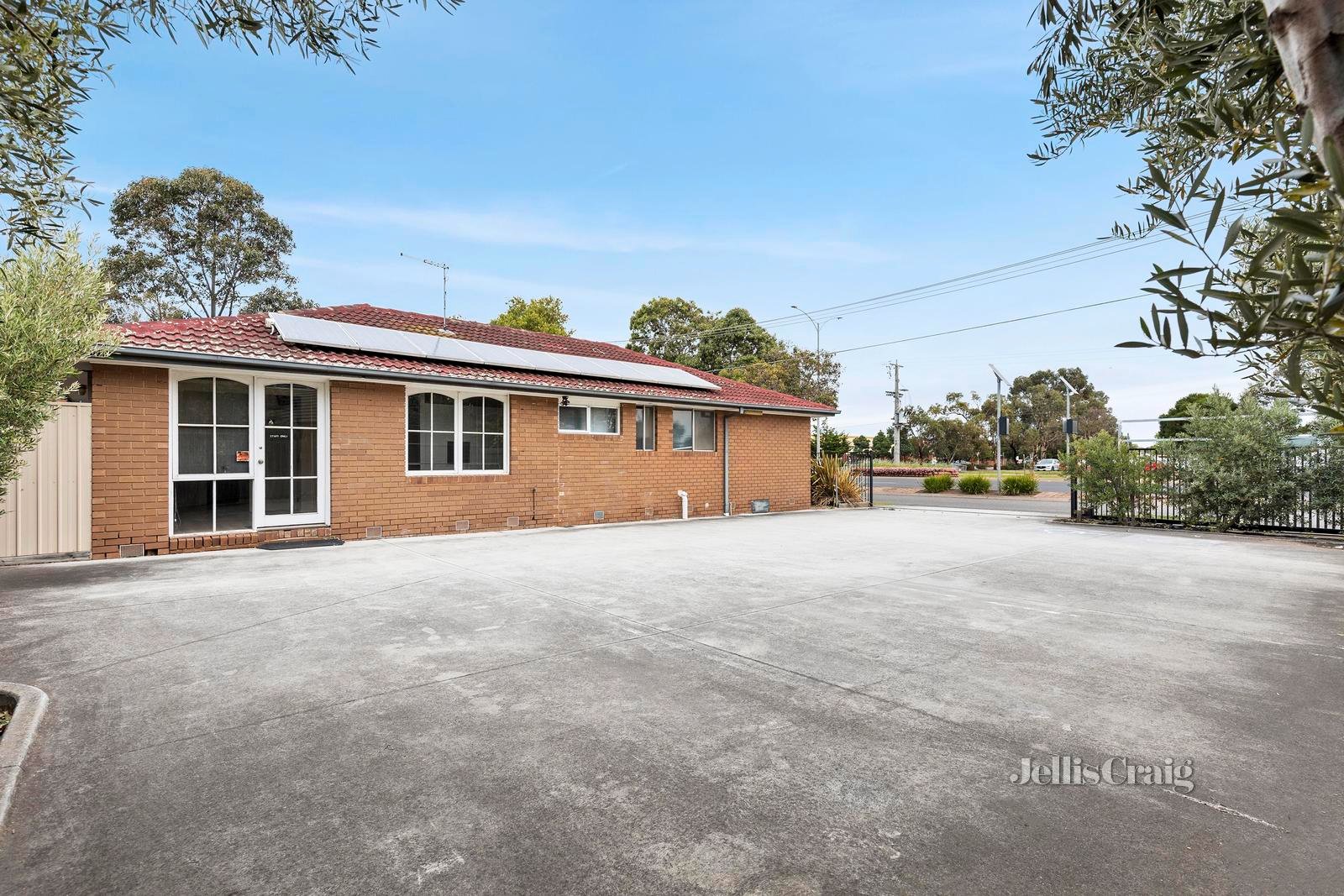 1 Paloma Court, Hoppers Crossing image 4