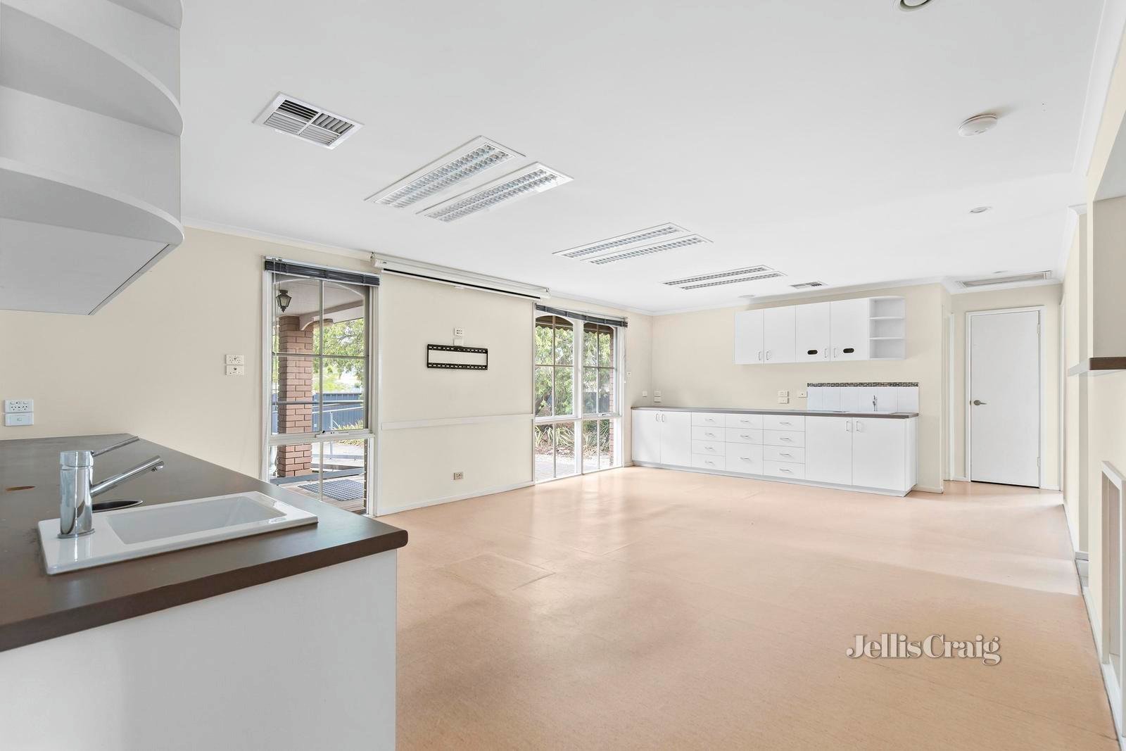 1 Paloma Court, Hoppers Crossing image 6