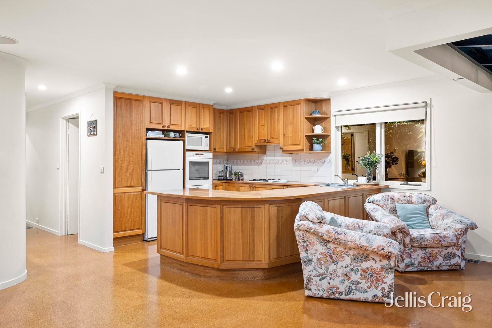 1 Pardin Court, Bayswater North image 6