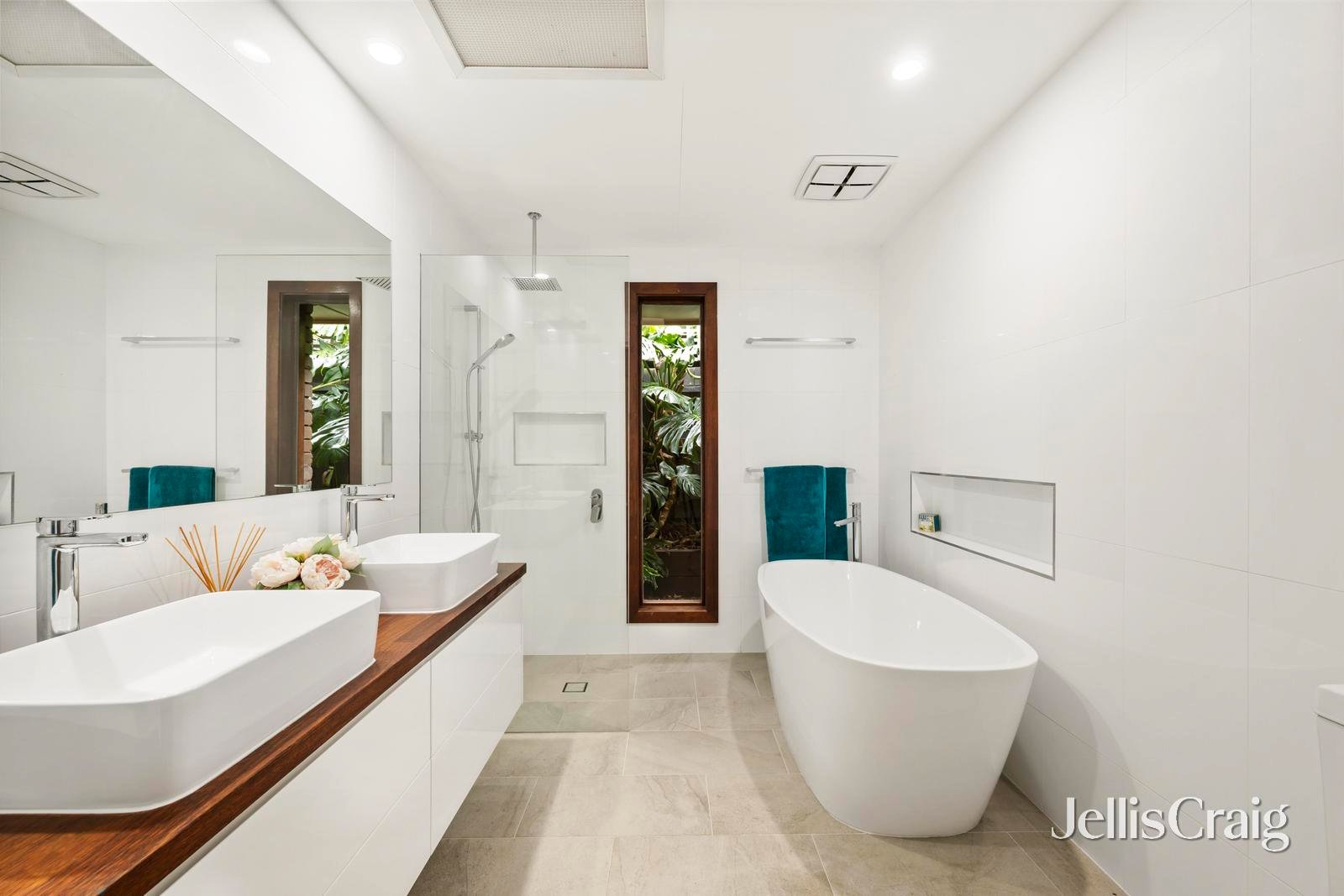 1 Pardin Court, Bayswater North image 10