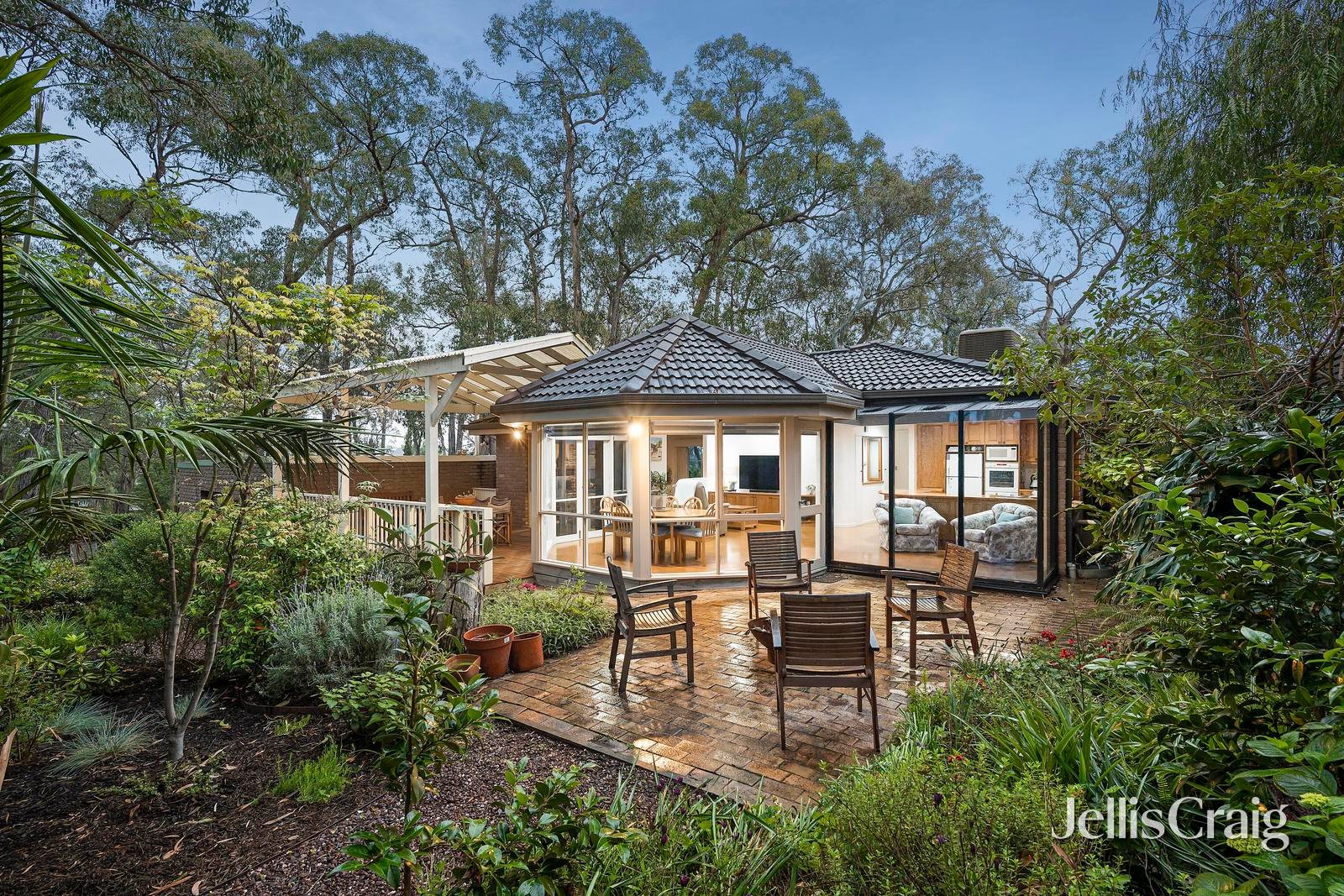 1 Pardin Court, Bayswater North image 12