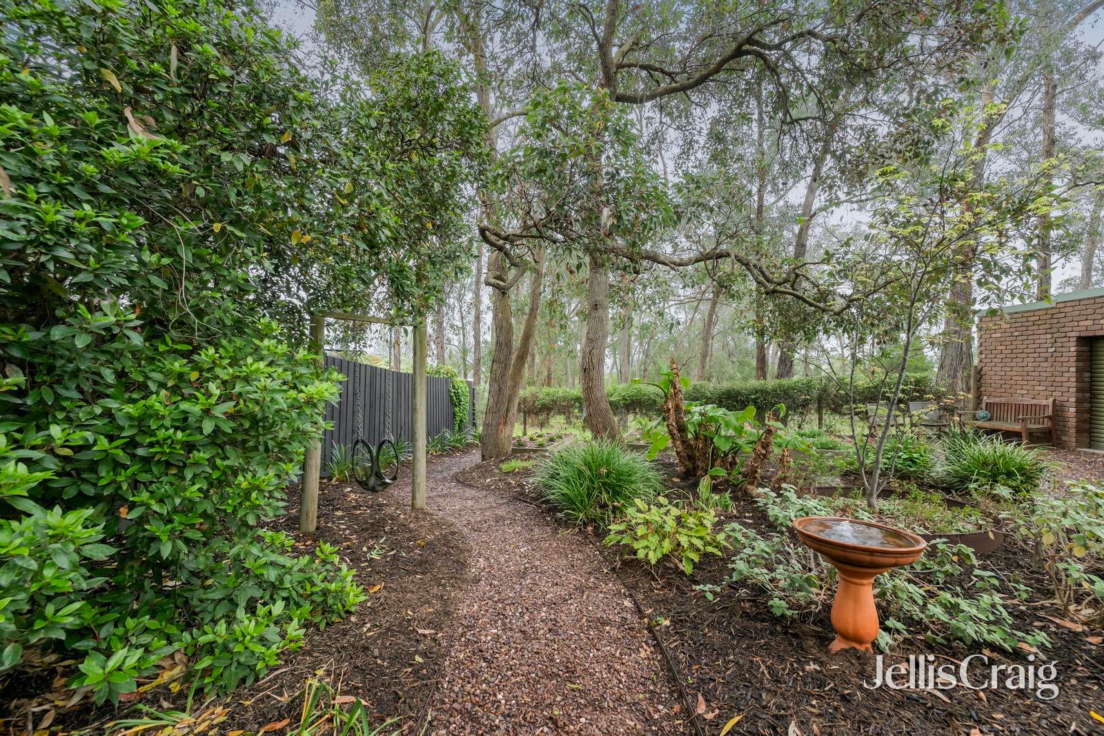 1 Pardin Court, Bayswater North image 15