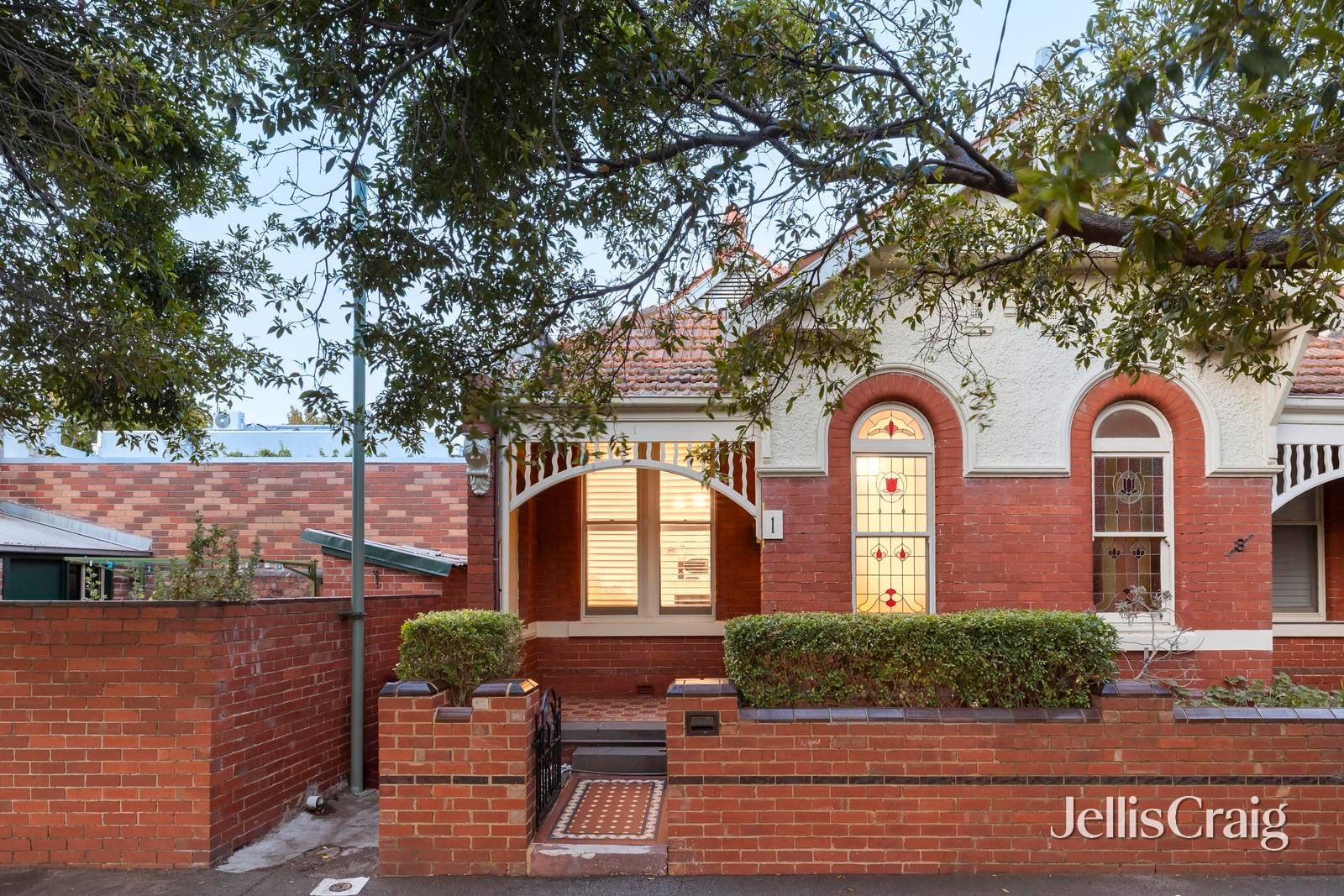 1 Park Road, Middle&nbsp;Park image 1