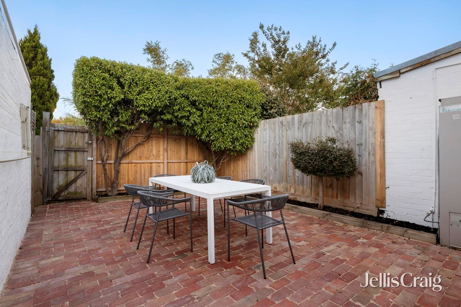 1 Park Road, Middle&nbsp;Park image 10