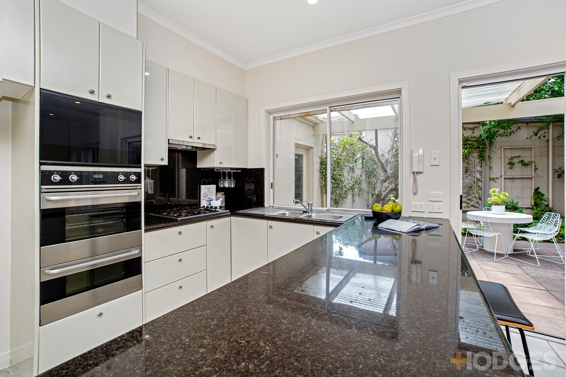 1 Park Square Port Melbourne