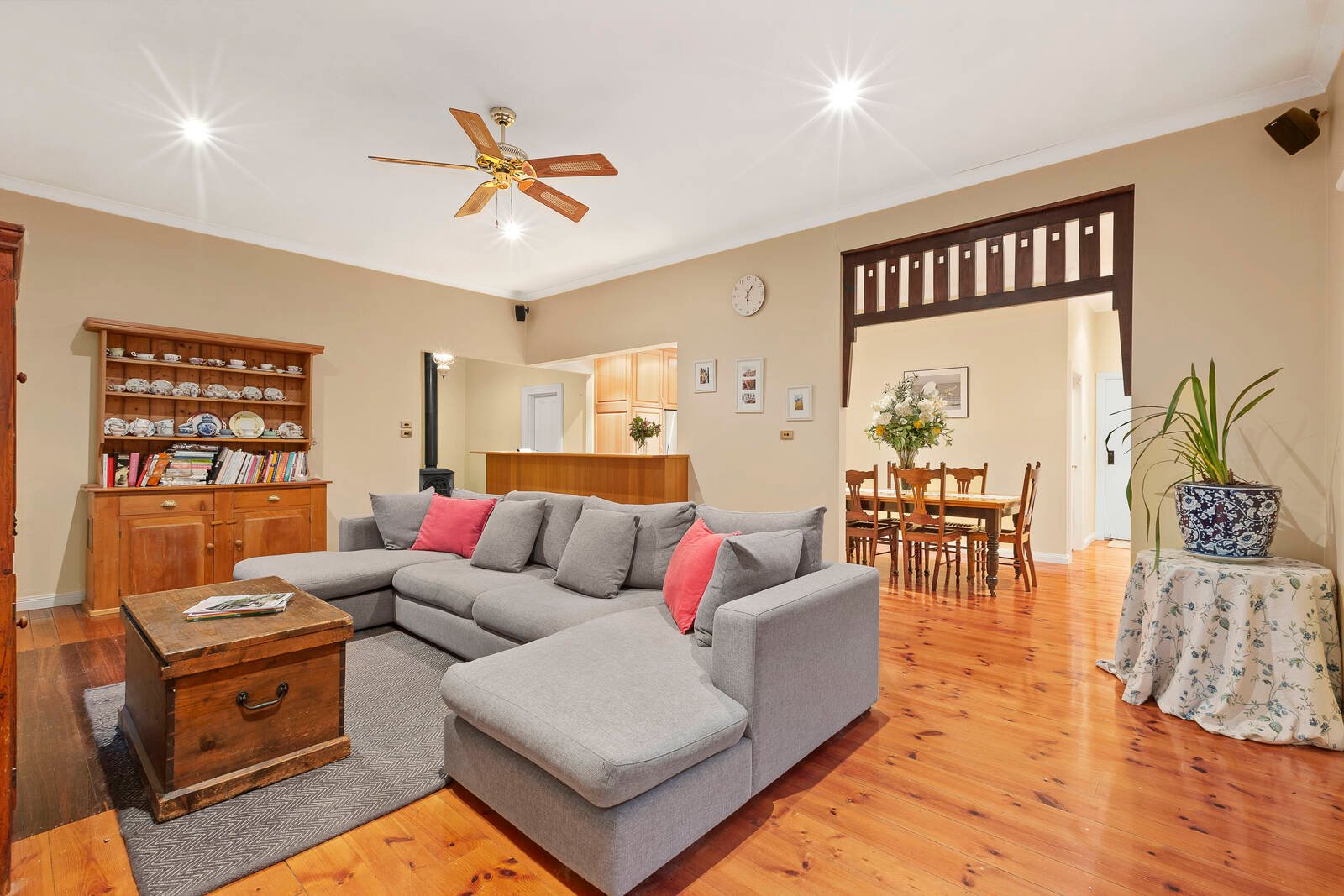 Property Gallery Thumbnail 4