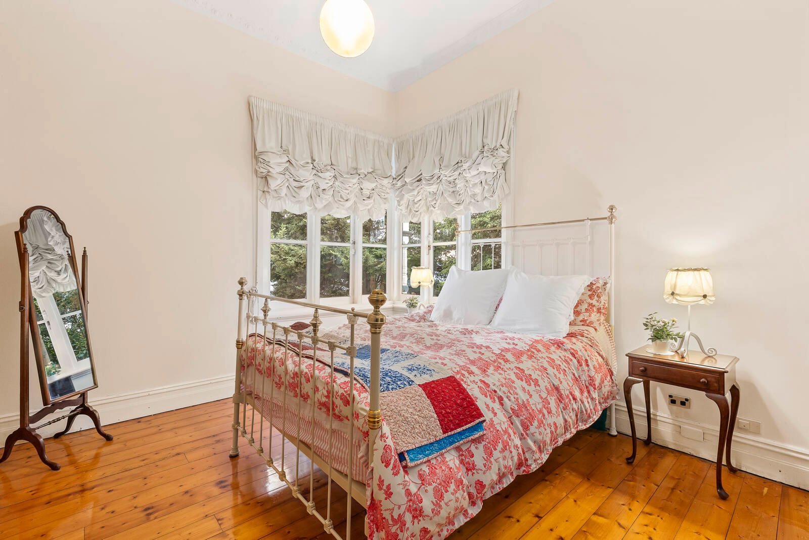 Property Gallery Thumbnail 7