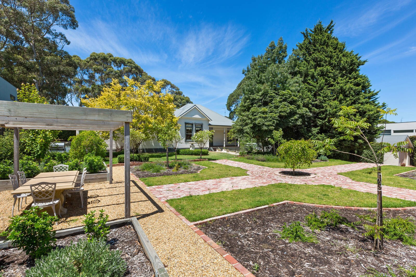 Property Gallery Thumbnail 9