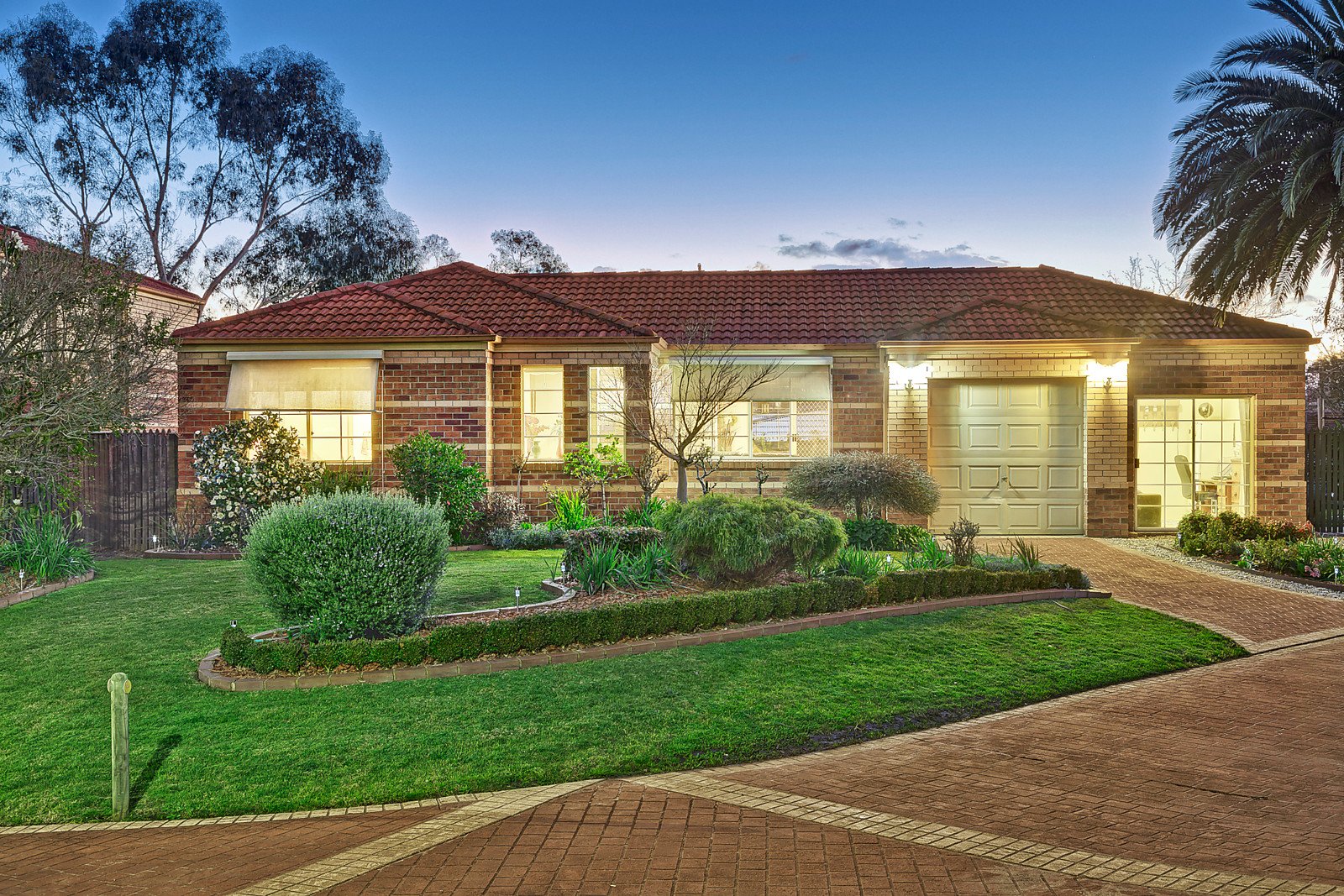 1 Peppermint Grove, Box Hill South image 1