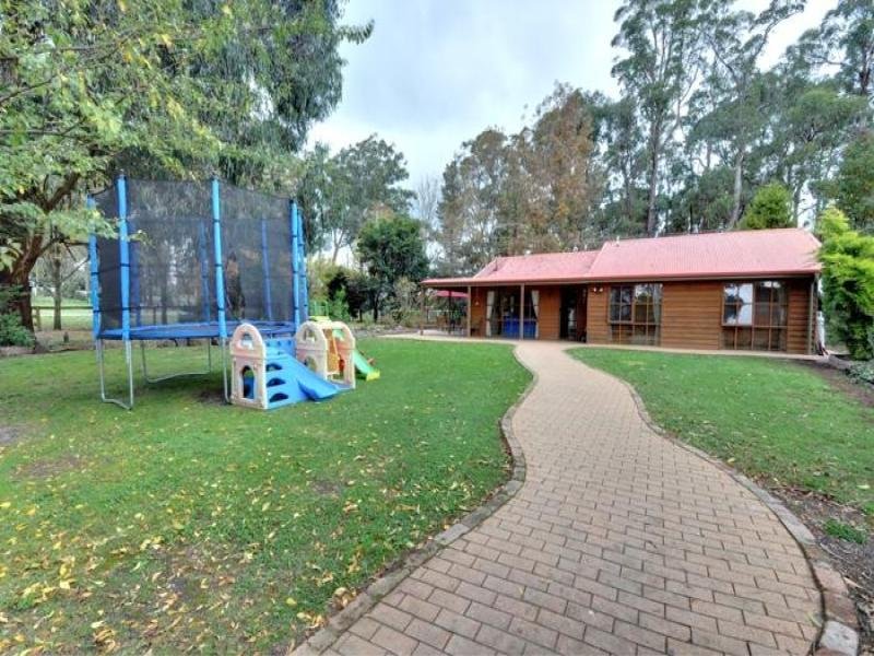 1 PEREGRINE Drive, Kinglake West image 1
