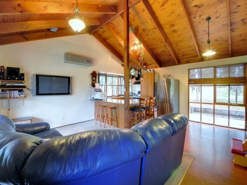 1 PEREGRINE Drive, Kinglake West image 11