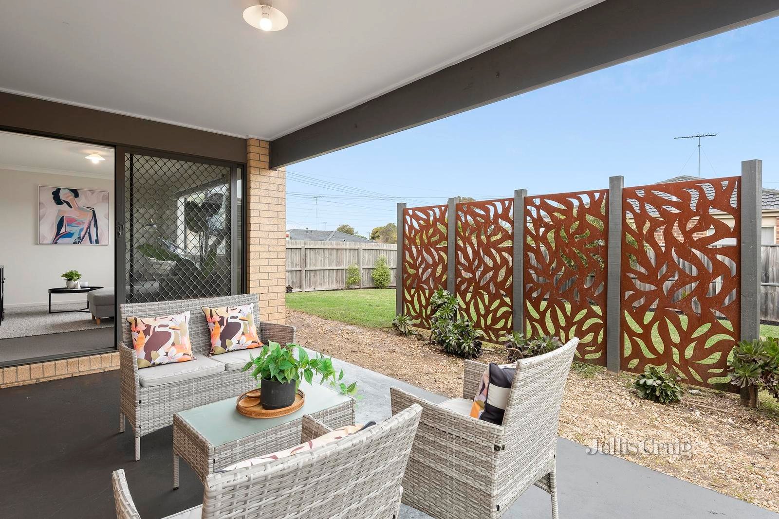 1 Phalaris Park Drive, Lovely Banks image 5