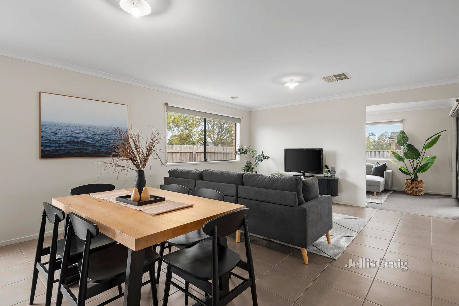 1 Phalaris Park Drive, Lovely Banks image 6