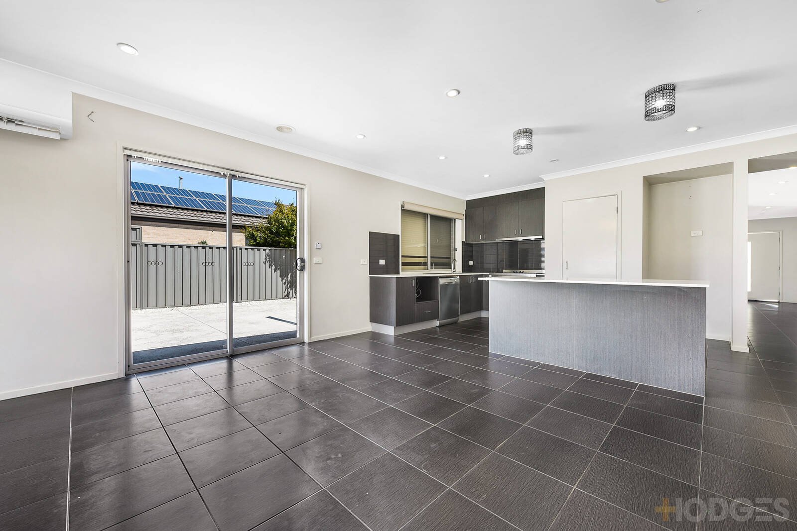 1 Pilmer Place Cranbourne East