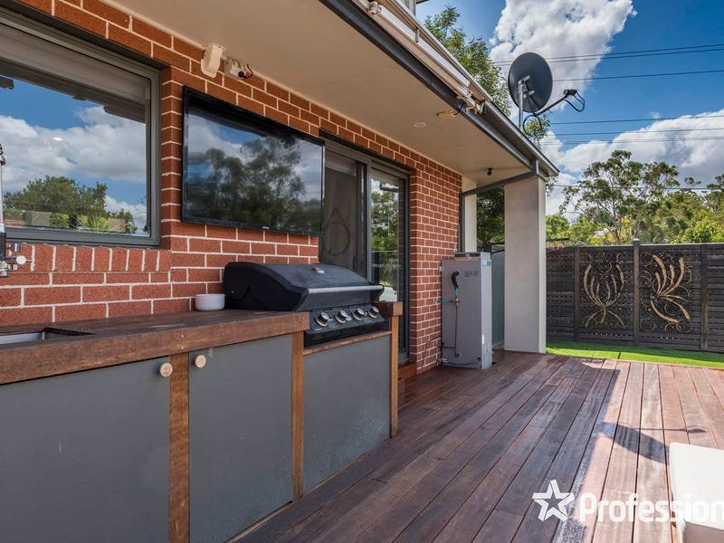 1 Prestige Close, Mooroolbark image 3