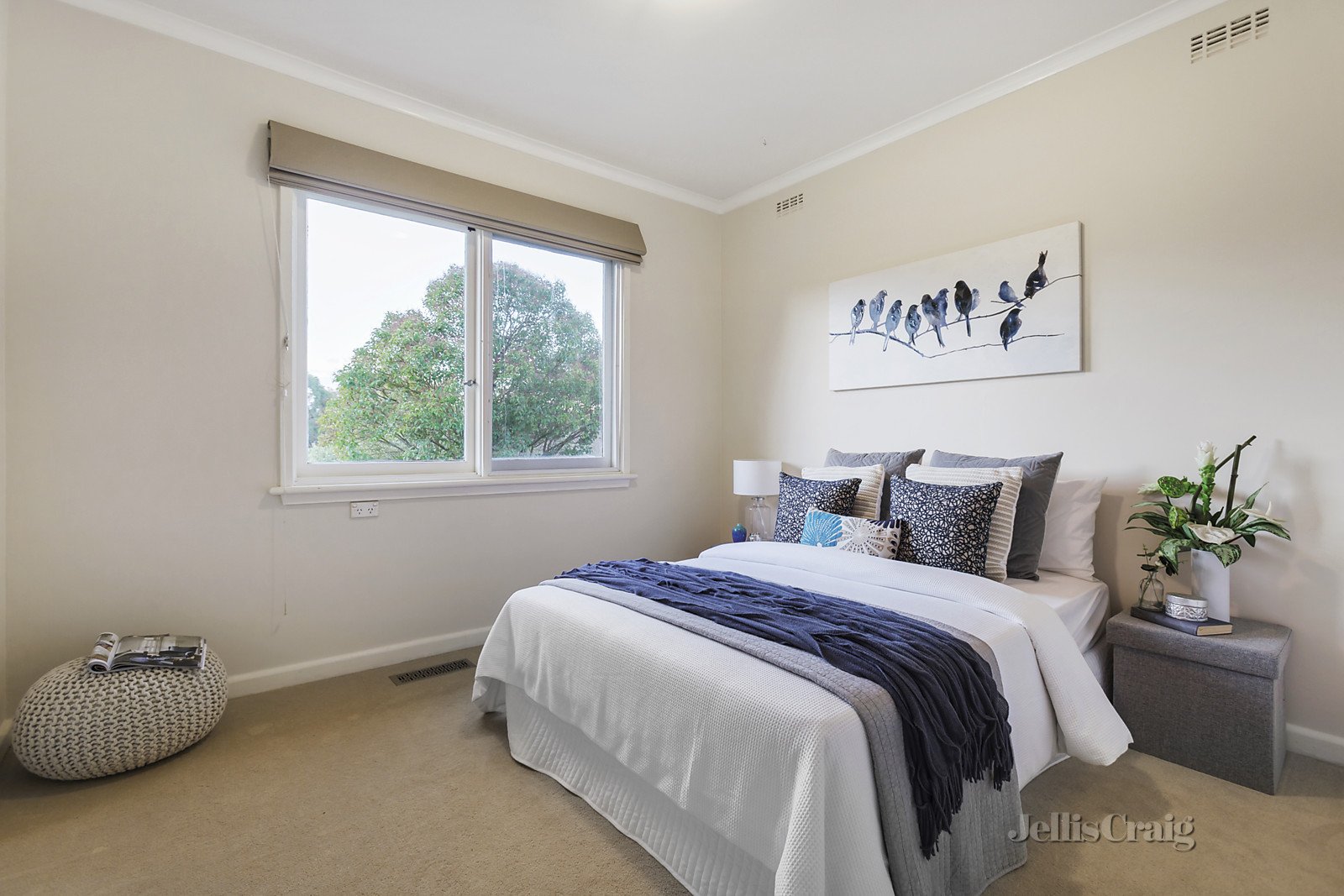 1 Prince Edward Avenue, Mitcham image 5