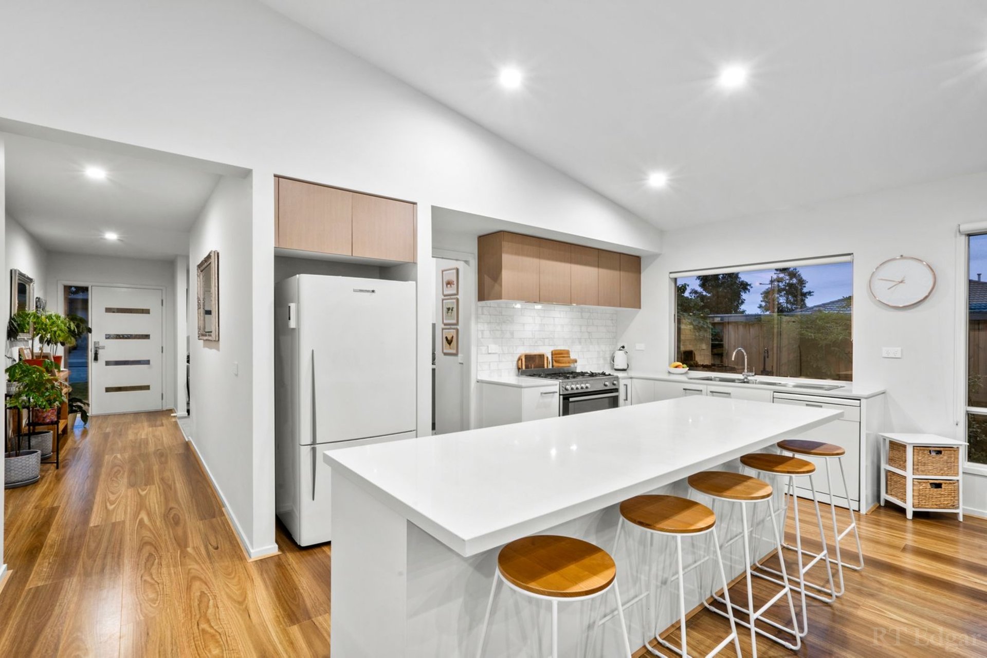 Property Gallery Thumbnail 3