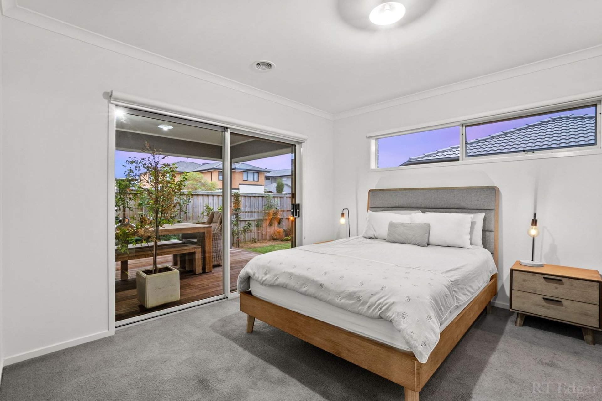 Property Gallery Thumbnail 7