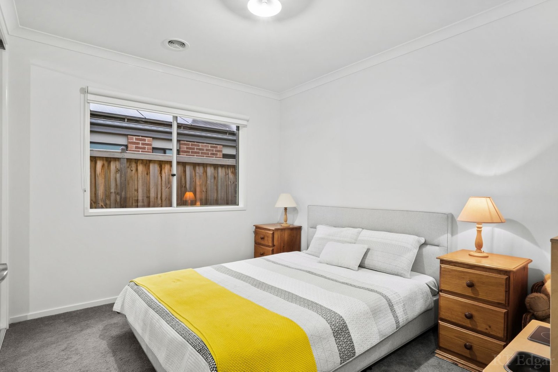 Property Gallery Thumbnail 9