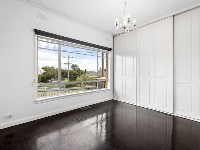 Property Gallery Thumbnail 7