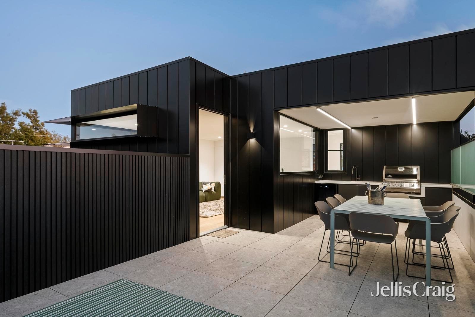 1 Rainsford Street, Elwood image 2