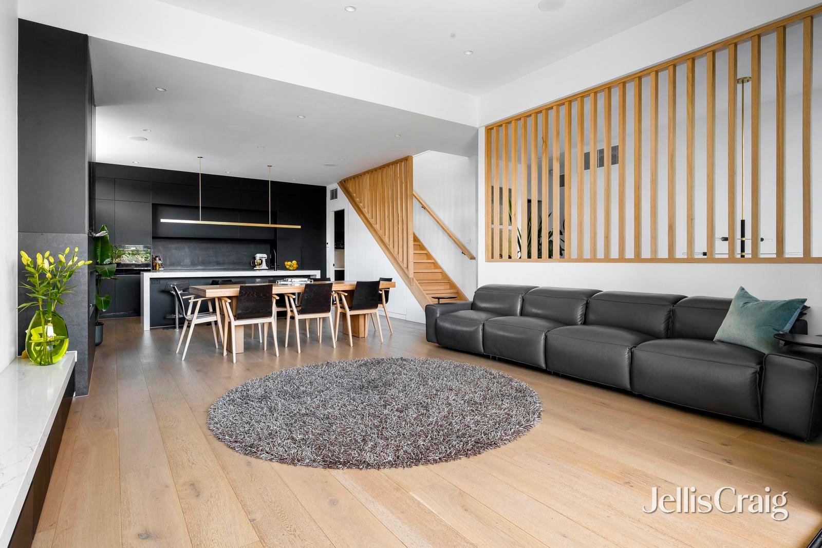 1 Rainsford Street, Elwood image 4