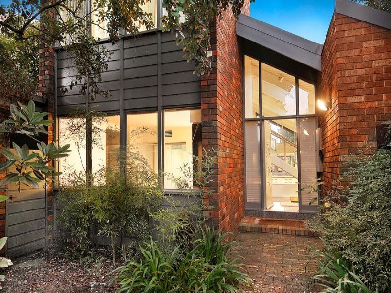 1 Rangeview Grove, Balwyn North image 1