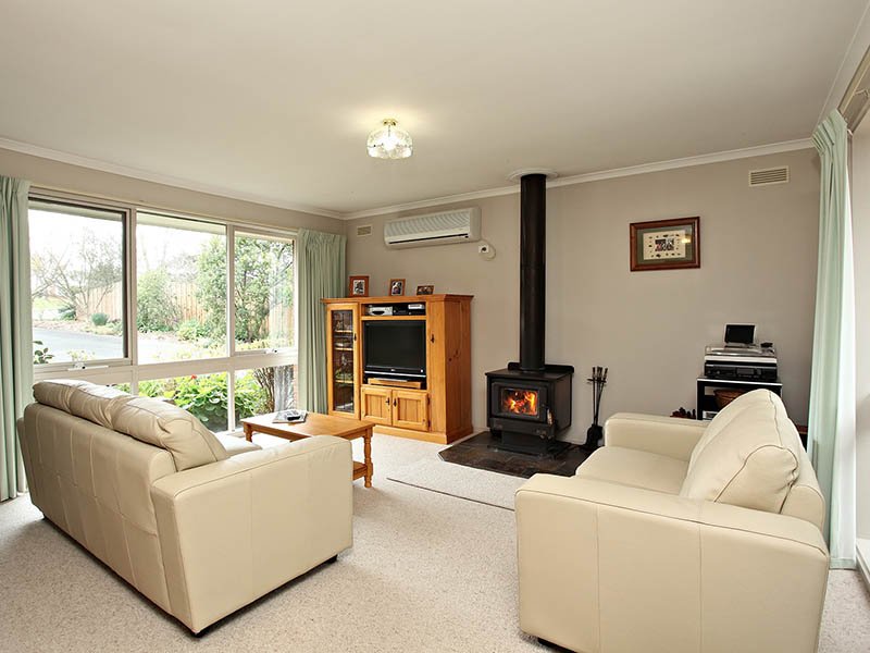 1 Remo Close, Yarra Glen image 2