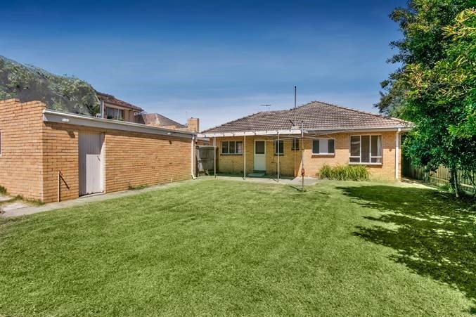 1 Rhonda Court, Moorabbin image 6