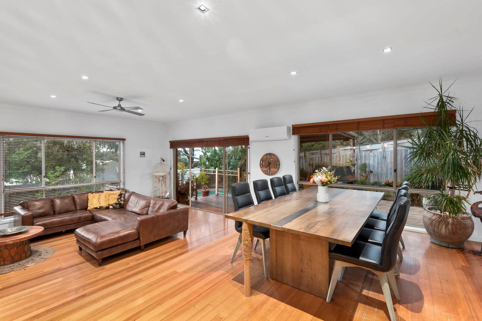 Property Gallery Thumbnail 6