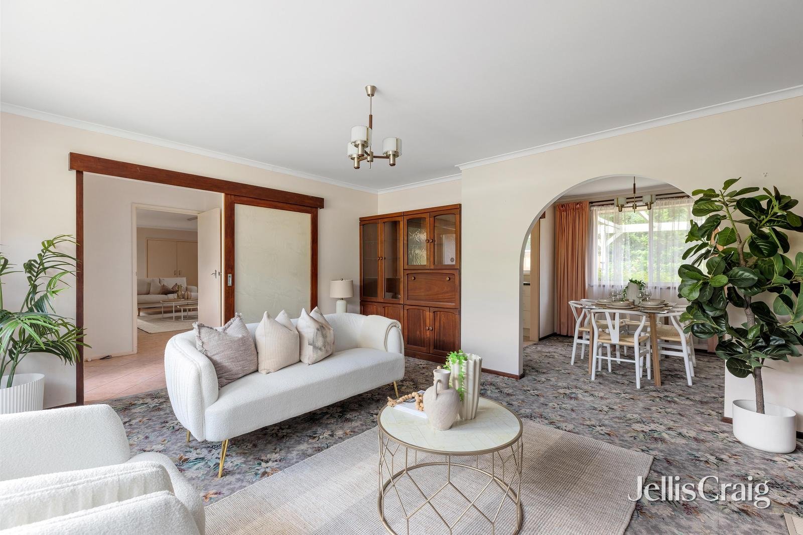 1 Robert Street, Montmorency image 2