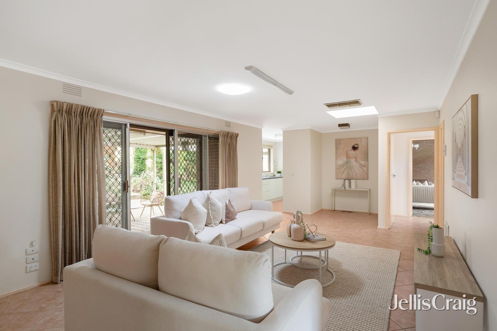 1 Robert Street, Montmorency image 5