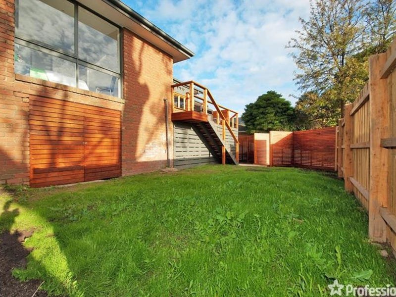 1 Robyns Way, Montrose image 19