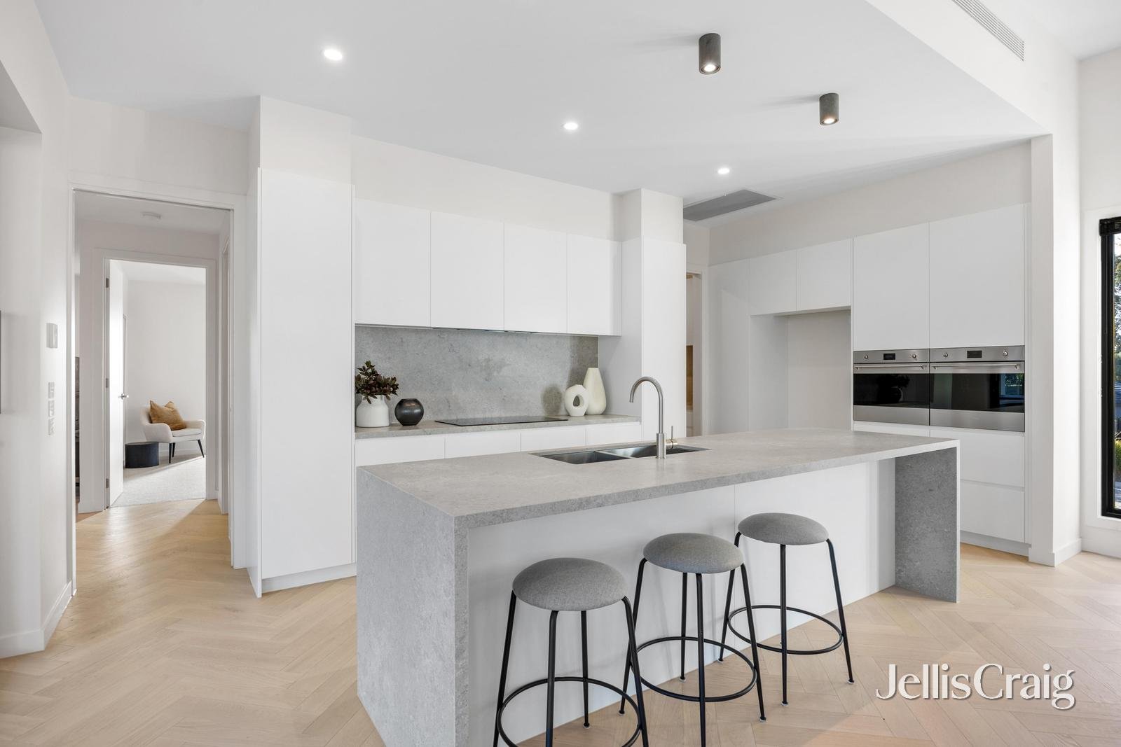 1 Rouseglen Court, Ringwood&nbsp;North image 8