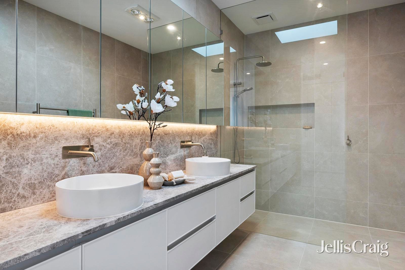 1 Russell Crescent, Sorrento image 10