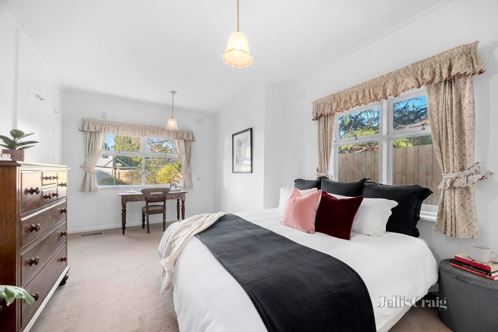 1 Russell Street, Camberwell image 9