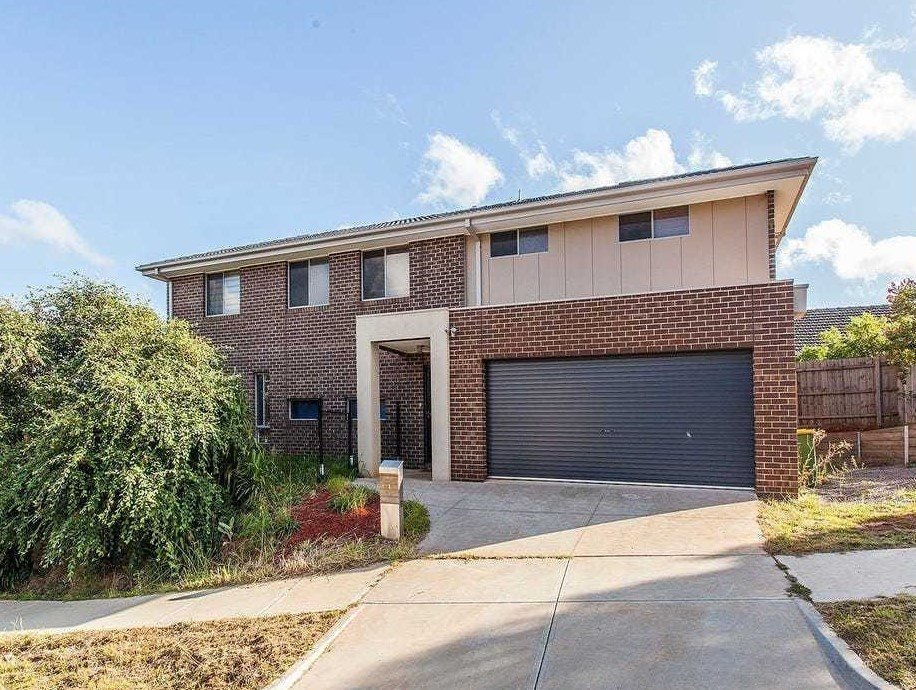 1 Saddleback Ridge, Chirnside Park image 1